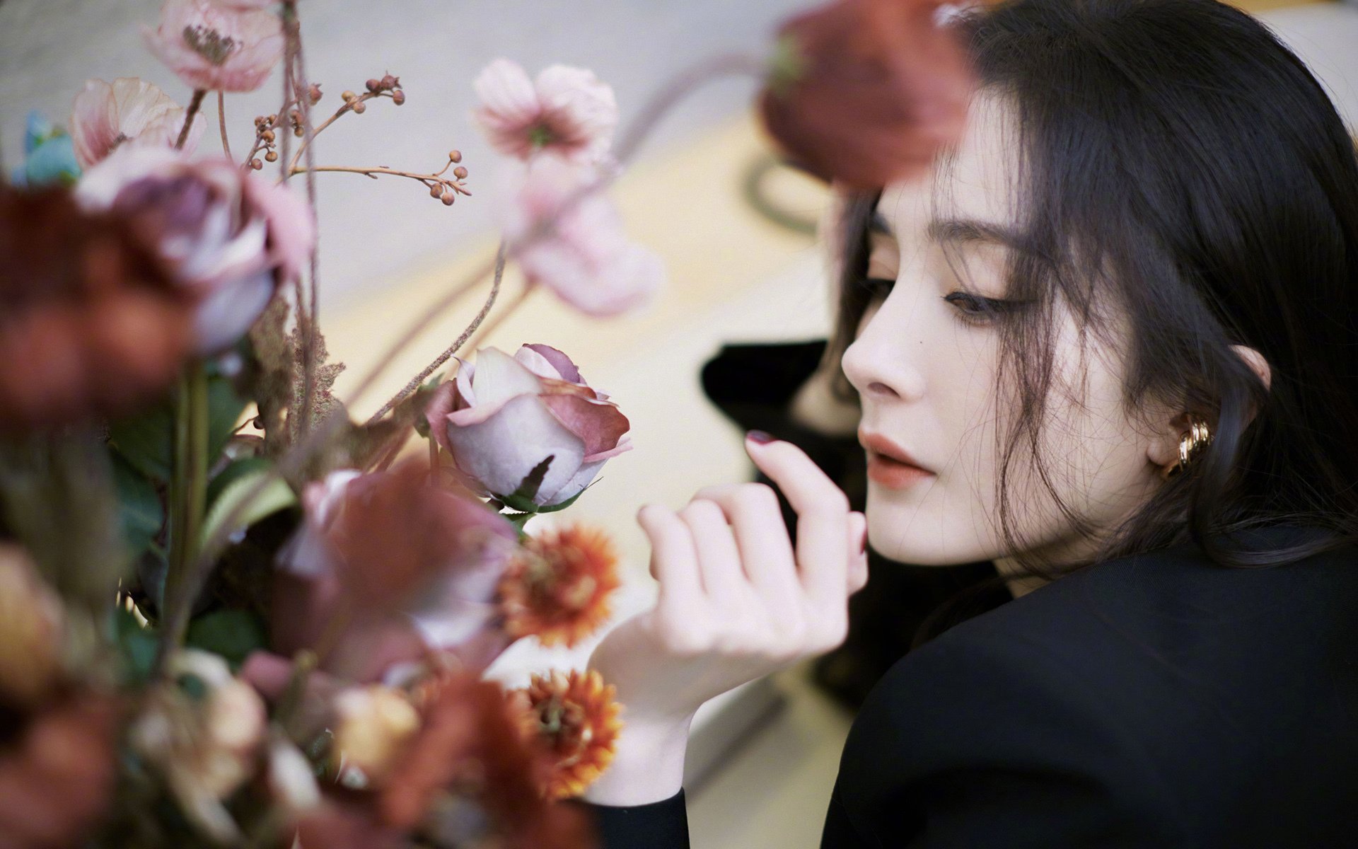 _全天候极限挑战:在不同天气中比拼速度_,极限挑战天气预报美女是谁