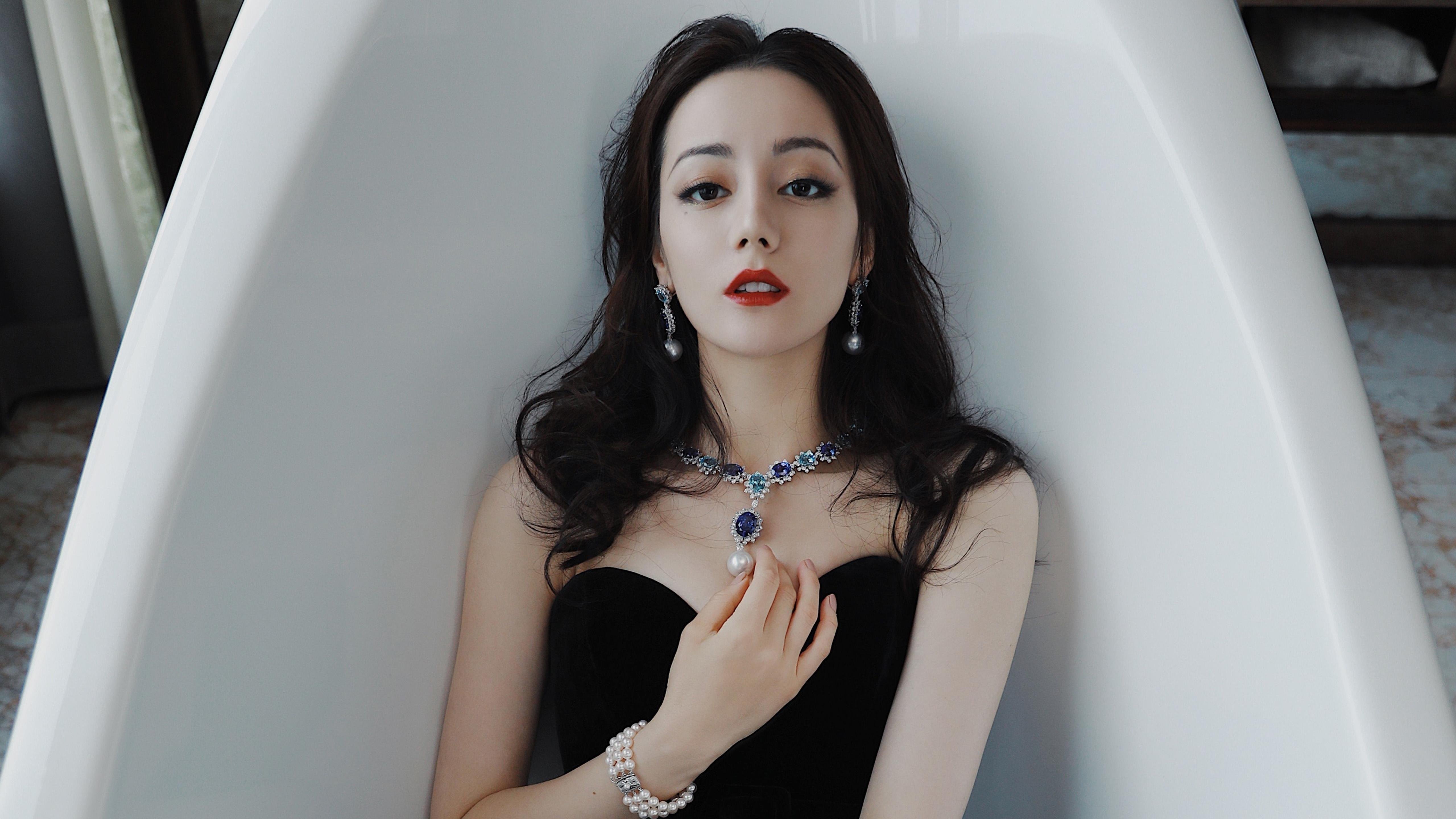 九游游戏中心-传统民族戏剧与体育结合巡演，文化展现新篇章，民族传统体育中包含的戏剧特征