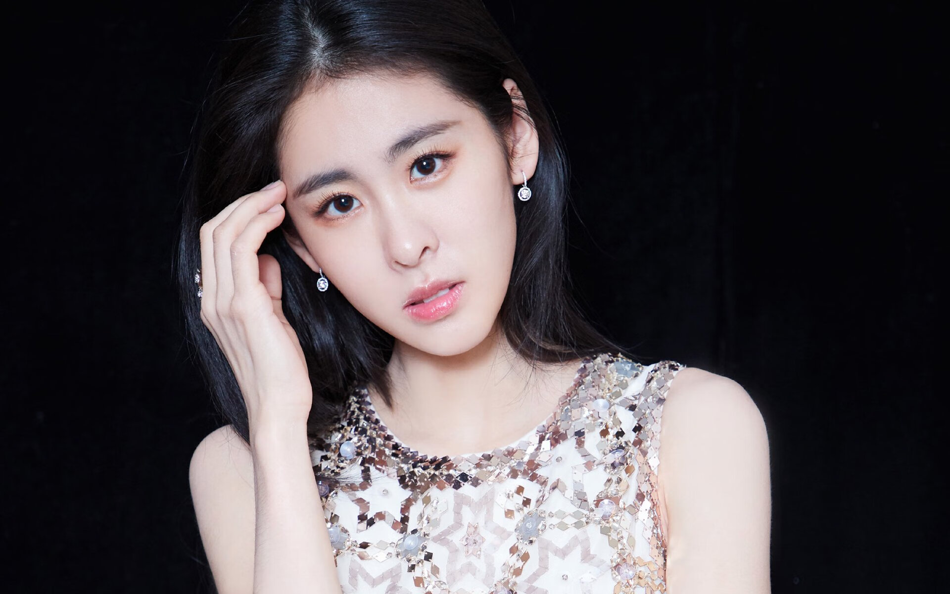 英雄联盟2025年度总决赛激烈角逐，冠军花落谁家，二零二零年英雄联盟总决赛冠军是谁